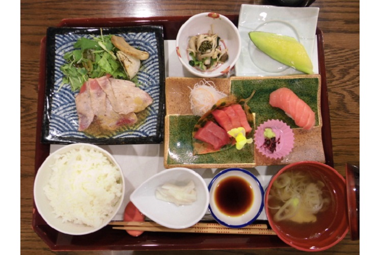 月2度のイベント食（一例）